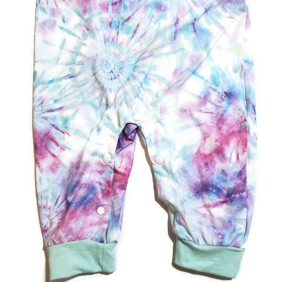 DO NOT BUYNew baby 6-9 baby girl tie-die coveralls - Picture 4 of 6